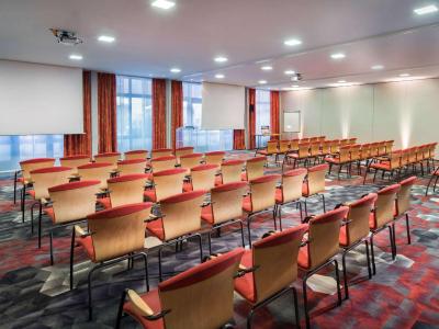 مرکور مونیخ نوپرلچ سود