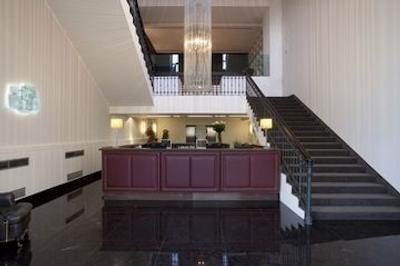 ایتالیانا هتلس میلان رهو فیر