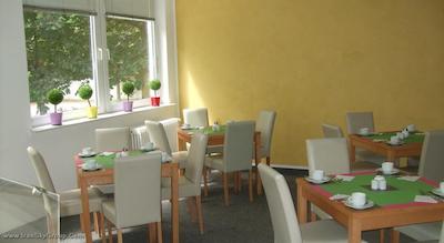 اینجوی هتل برلین سیتی مس