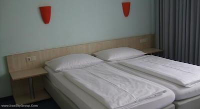 اینجوی هتل برلین سیتی مس