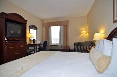 بست وسترن پلاس تراول تورنتو ایرپورت