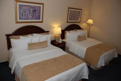 بست وسترن پلاس تراول تورنتو ایرپورت