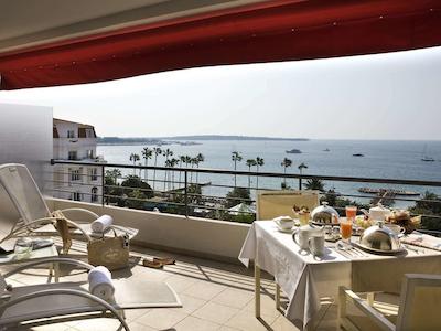 مجستیک باریری