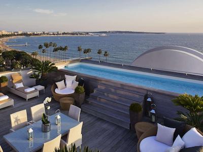 مجستیک باریری