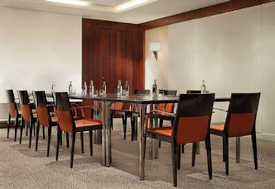 له مریدین هتل هامبورگ