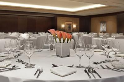 له مریدین هتل هامبورگ