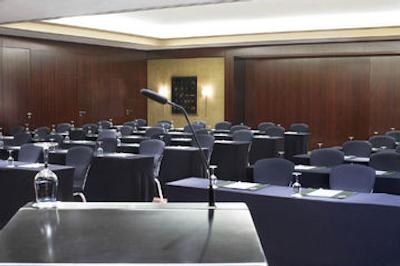 له مریدین هتل هامبورگ