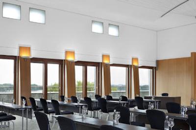 له مریدین هتل هامبورگ