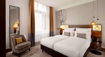 ماریتیم هتل ریچشف همبور