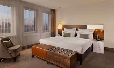 ماریتیم هتل ریچشف همبور