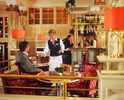 ماریتیم هتل ریچشف همبور