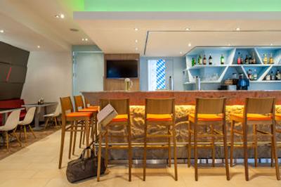 آیبیس استیالس مونیخ اوست