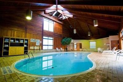 هالیدی این نیاگارا فالز-بای د فالز