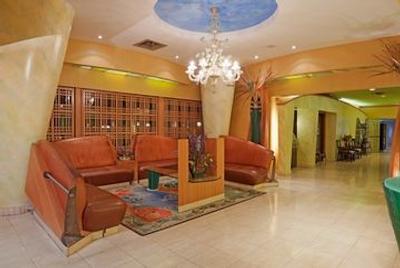 هالیدی این نیاگارا فالز-بای د فالز