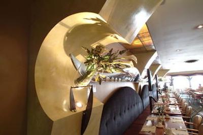 هالیدی این نیاگارا فالز-بای د فالز