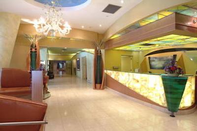 هالیدی این نیاگارا فالز-بای د فالز