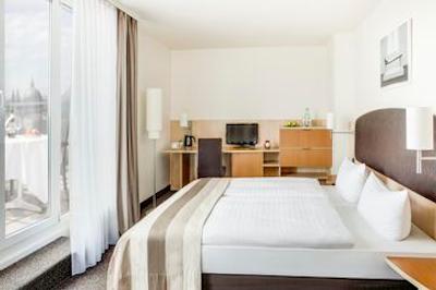 اینترسیتی هتل وین