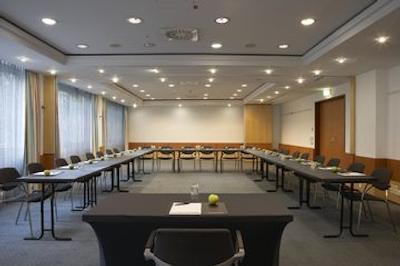 اینترسیتی هتل وین