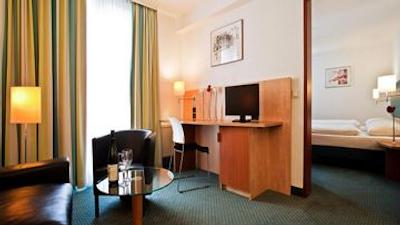 اینترسیتی هتل وین