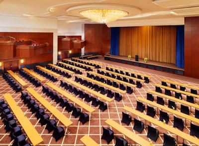 د وستین گرند مونیخ