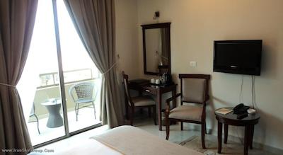 گلدن تولیپ میدتان هتل اند سوئیتس