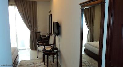 گلدن تولیپ میدتان هتل اند سوئیتس