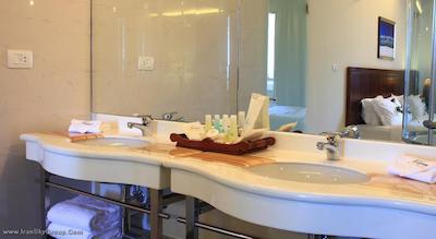 گلدن تولیپ میدتان هتل اند سوئیتس