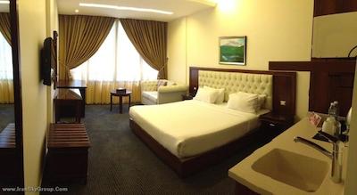 گلدن تولیپ میدتان هتل اند سوئیتس