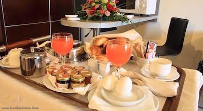 گلدن تولیپ میدتان هتل اند سوئیتس