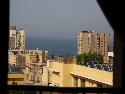 گلدن تولیپ میدتان هتل اند سوئیتس