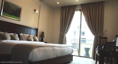 گلدن تولیپ میدتان هتل اند سوئیتس