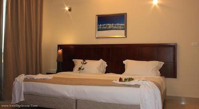 گلدن تولیپ میدتان هتل اند سوئیتس