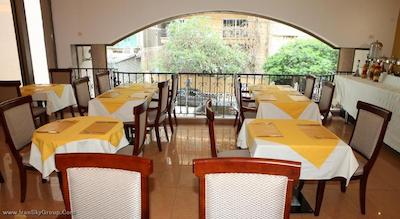 گلدن تولیپ میدتان هتل اند سوئیتس