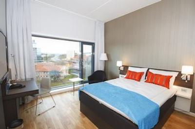 هتل اسکندیک هلسفیر