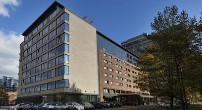 هتل اسکندیک هلسفیر