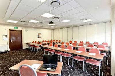 هتل اسکندیک هلسفیر