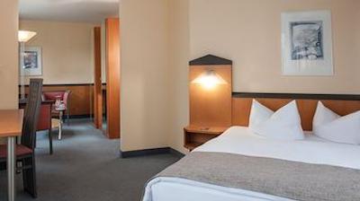 ویکتورز رزیدنس برلین تیگل