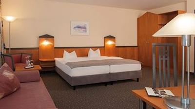 ویکتورز رزیدنس برلین تیگل