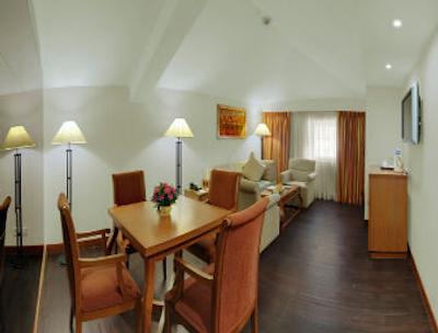 رامادا ساراولا بیچ ریزورت