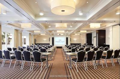 کراون پلازا هامبورگ-سیتی آلستر