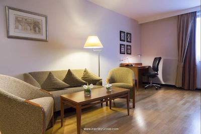 کراون پلازا هامبورگ-سیتی آلستر