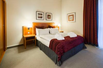 کراون پلازا هامبورگ-سیتی آلستر