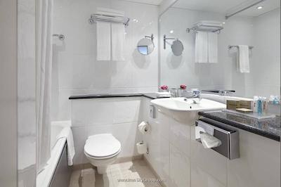 کراون پلازا هامبورگ-سیتی آلستر