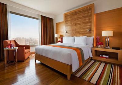 کورت یارد گوروگرام دان تاون