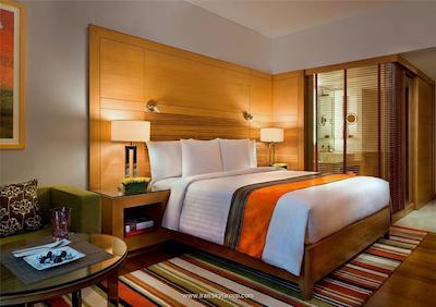 کورت یارد گوروگرام دان تاون