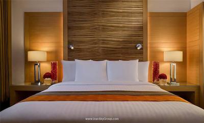 کورت یارد گوروگرام دان تاون