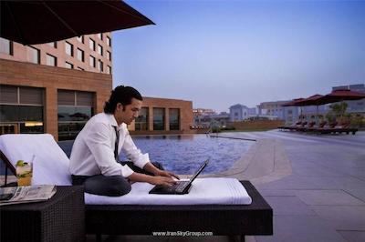 کورت یارد گوروگرام دان تاون