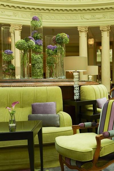 د وستین پالاس