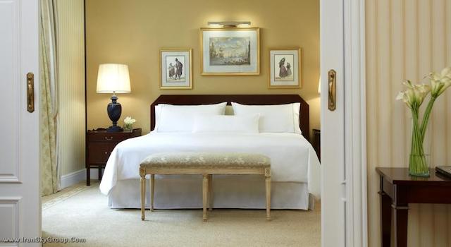 د وستین پالاس