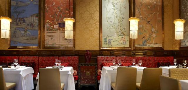 د وستین پالاس